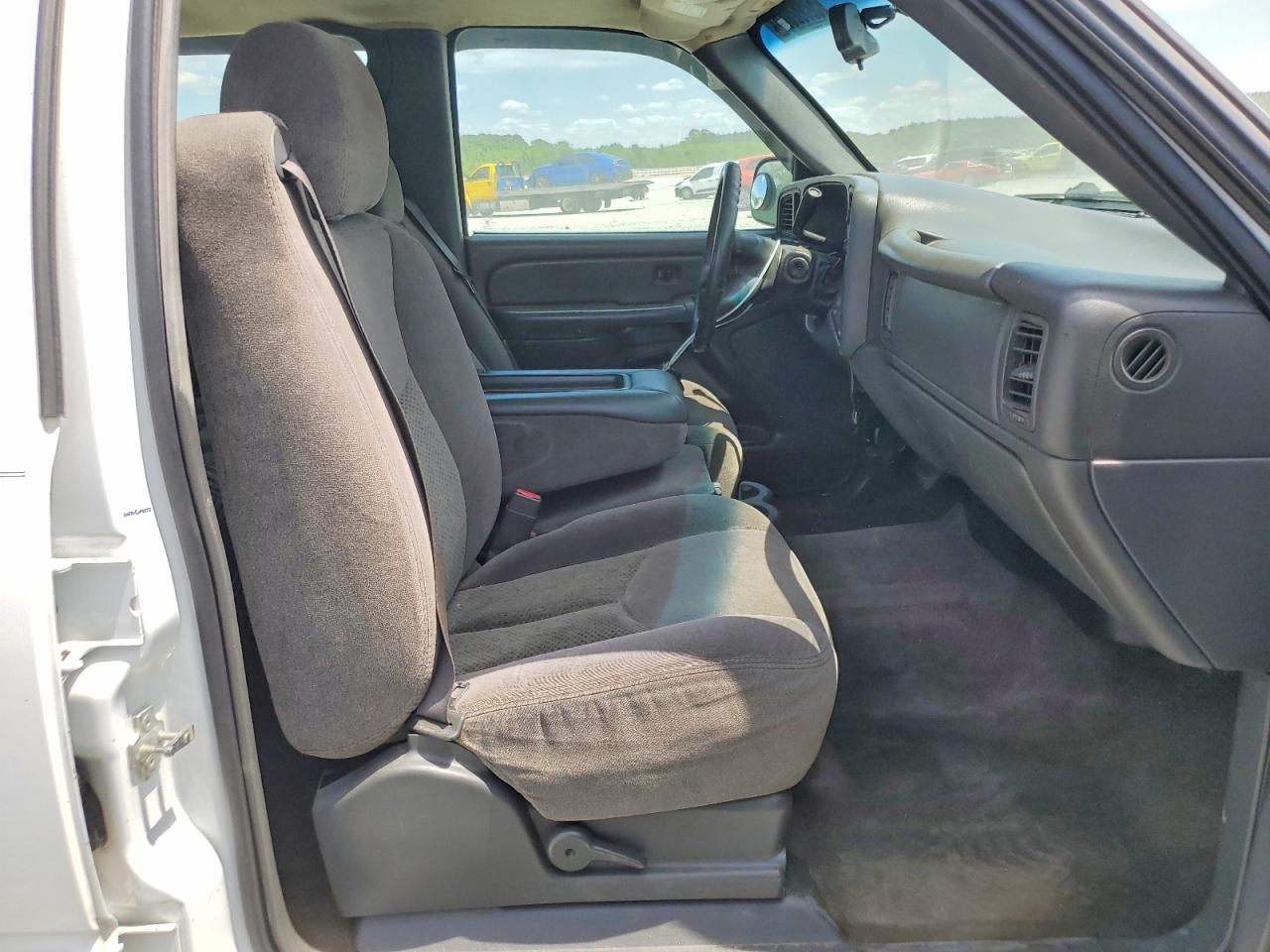 2006 CHEVROLET SILVERADO C1500 photo 13