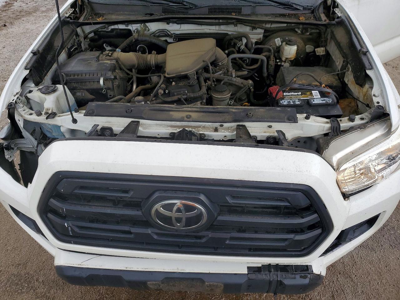 2019 TOYOTA TACOMA SR photo 31