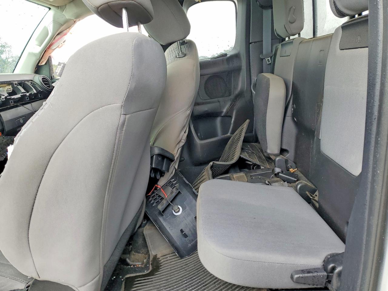 2019 TOYOTA TACOMA SR photo 28