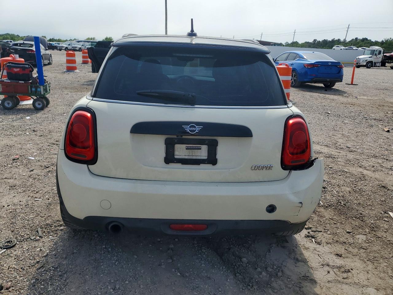 2019 MINI COOPER photo 11