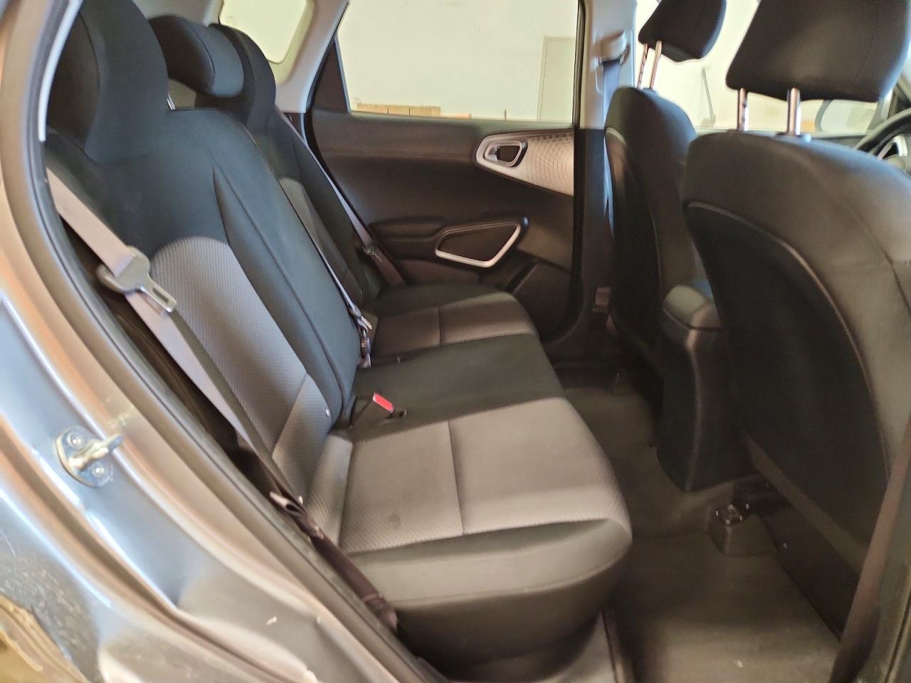 2025 KIA SOUL LX photo 19