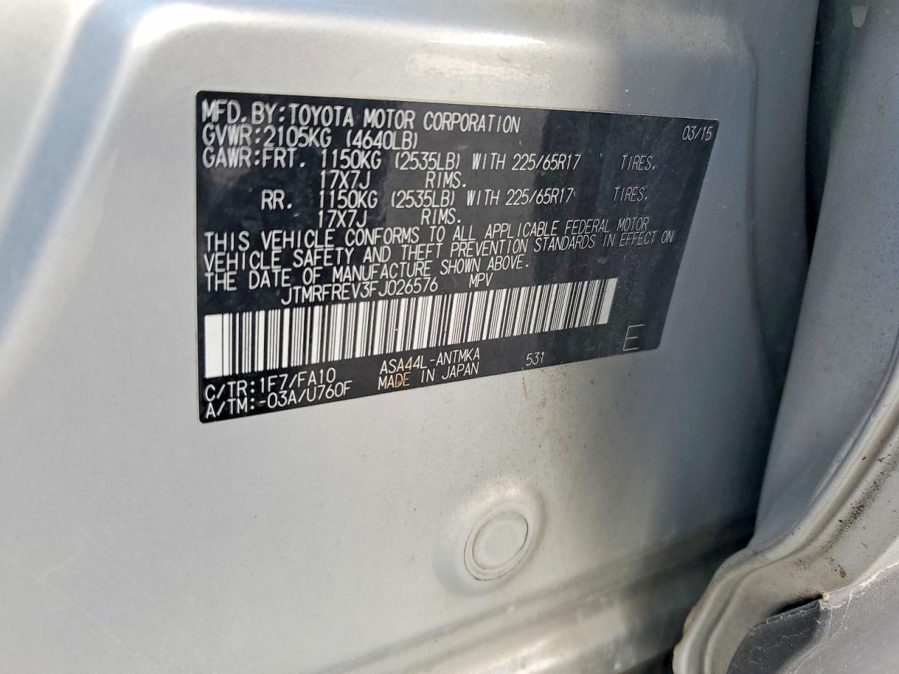 2015 TOYOTA RAV4 XLE photo 35
