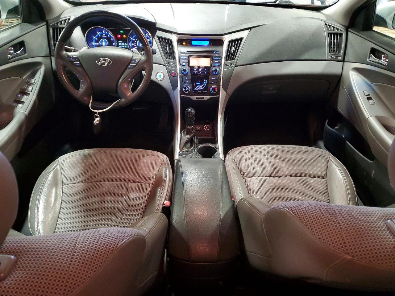 2013 HYUNDAI SONATA SE photo 15