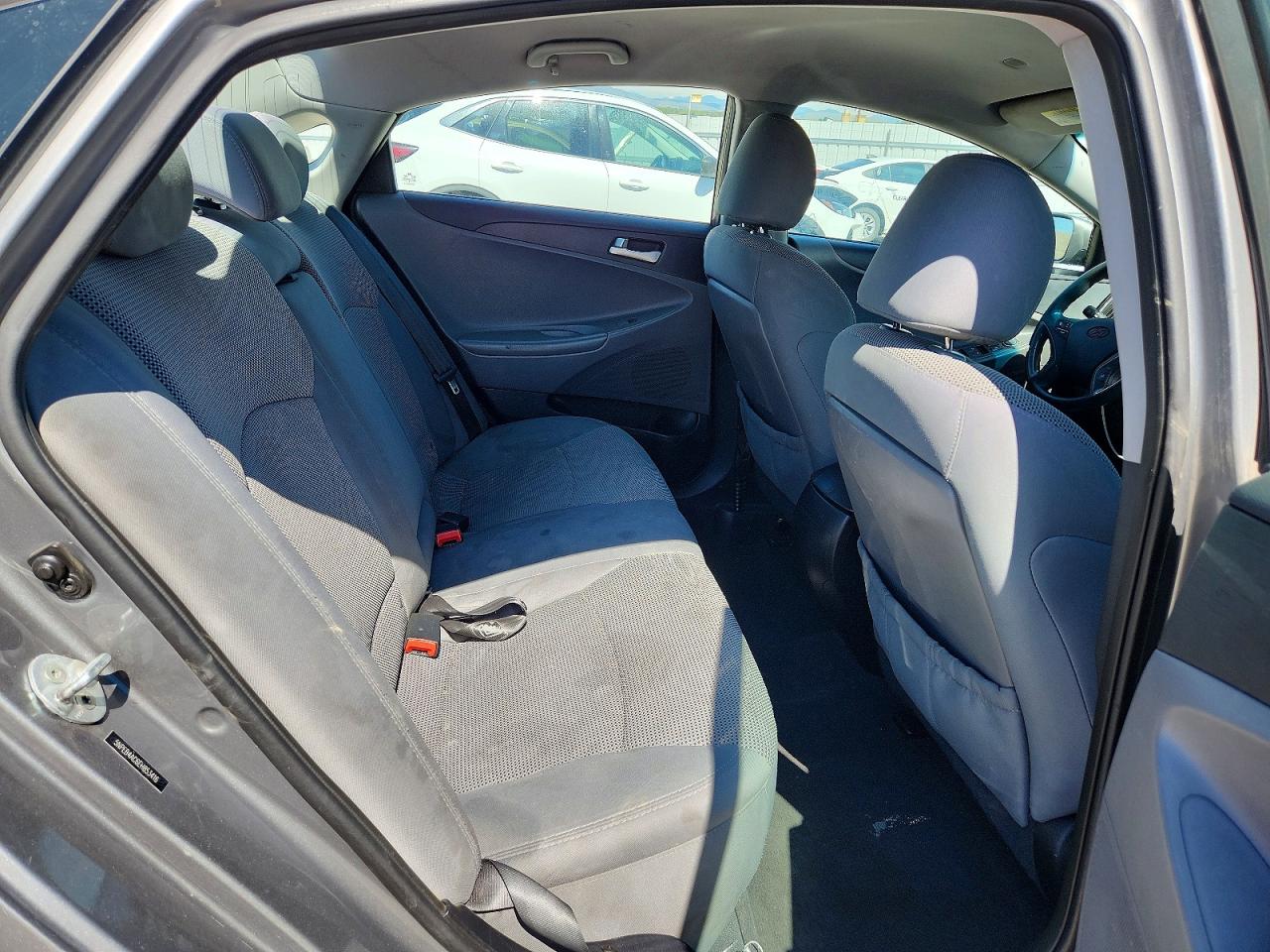 2014 HYUNDAI SONATA GLS photo 19