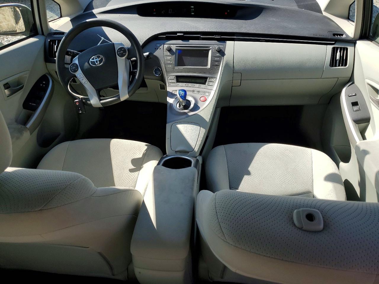 2013 TOYOTA PRIUS THREE photo 15