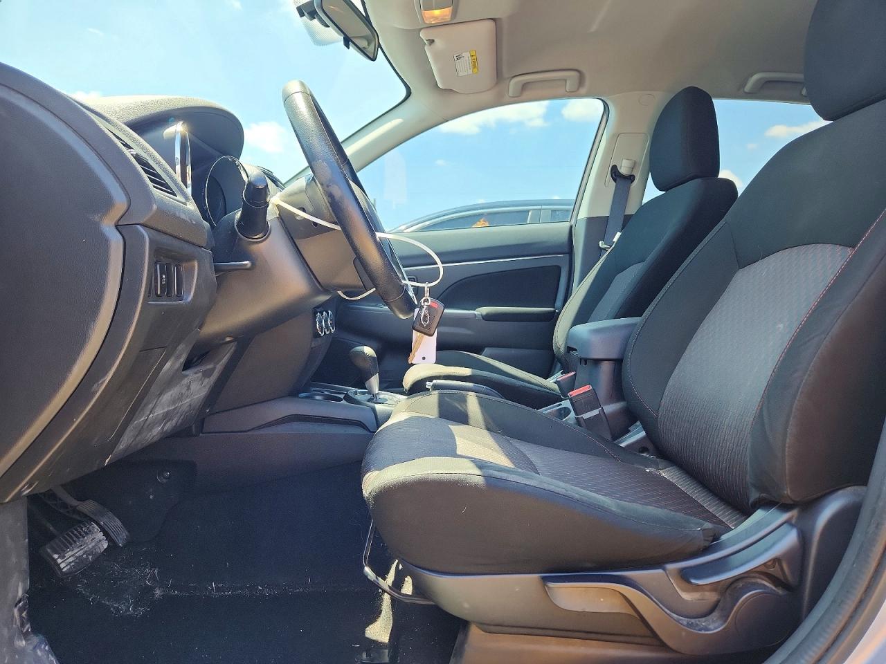 2017 MITSUBISHI OUTLANDER SPORT ES photo 13