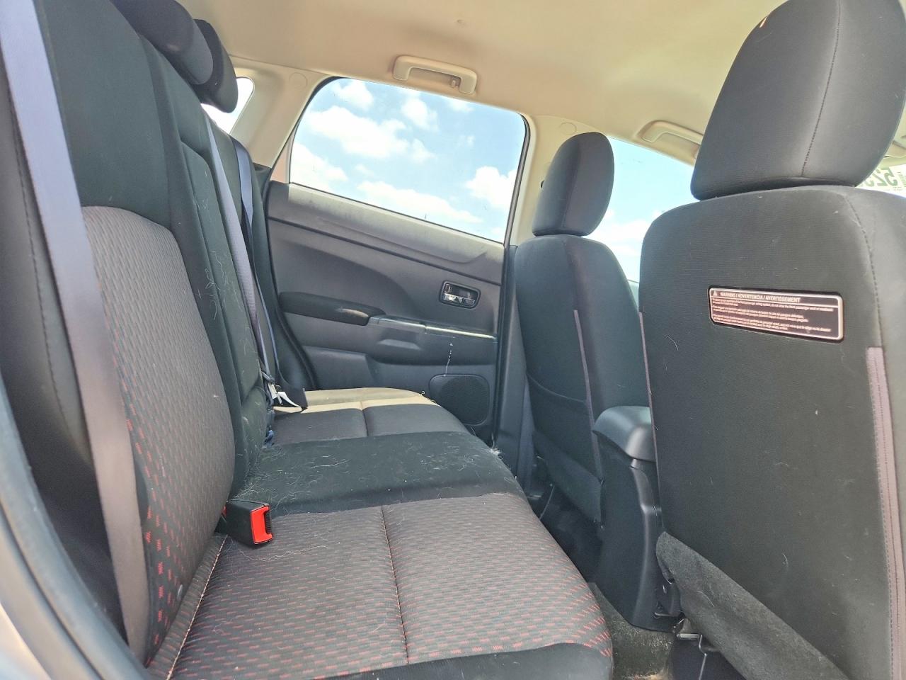 2017 MITSUBISHI OUTLANDER SPORT ES photo 21
