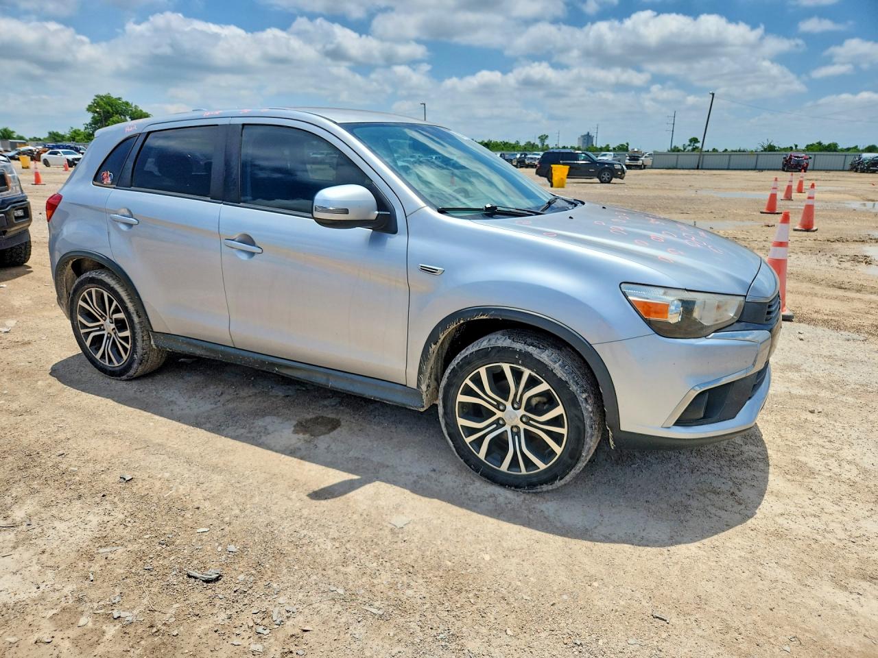 2017 MITSUBISHI OUTLANDER SPORT ES photo 7