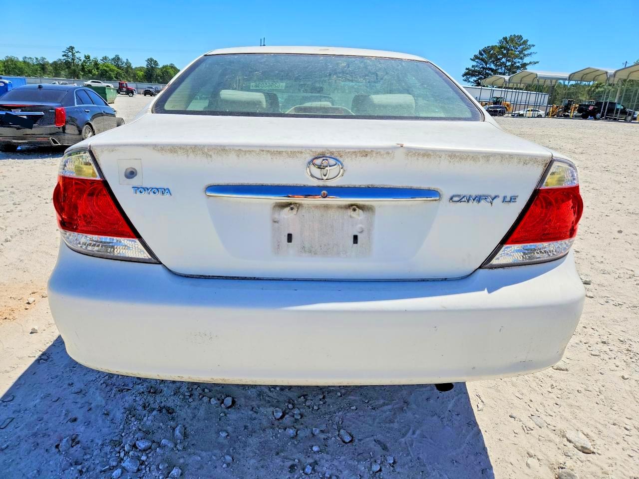 2006 TOYOTA CAMRY LE photo 16