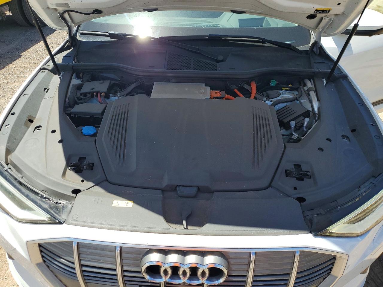 2019 AUDI E-TRON PRESTIGE photo 12