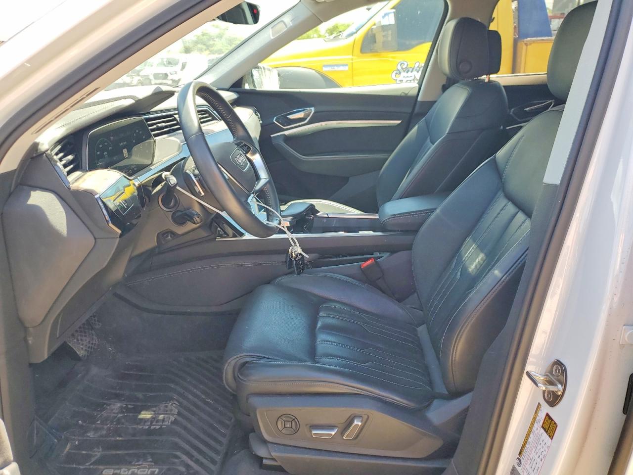 2019 AUDI E-TRON PRESTIGE photo 7