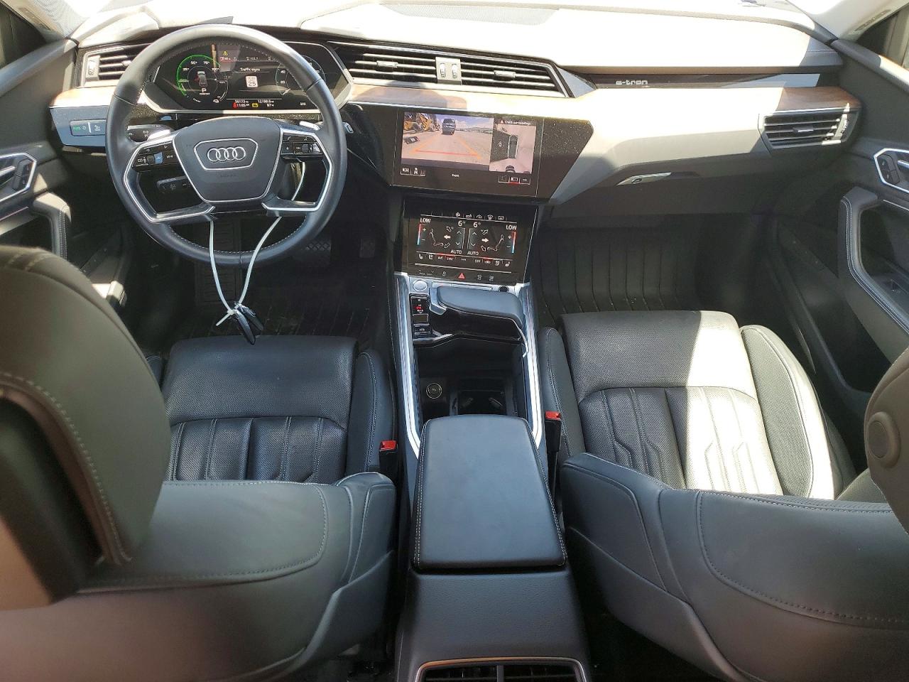 2019 AUDI E-TRON PRESTIGE photo 8