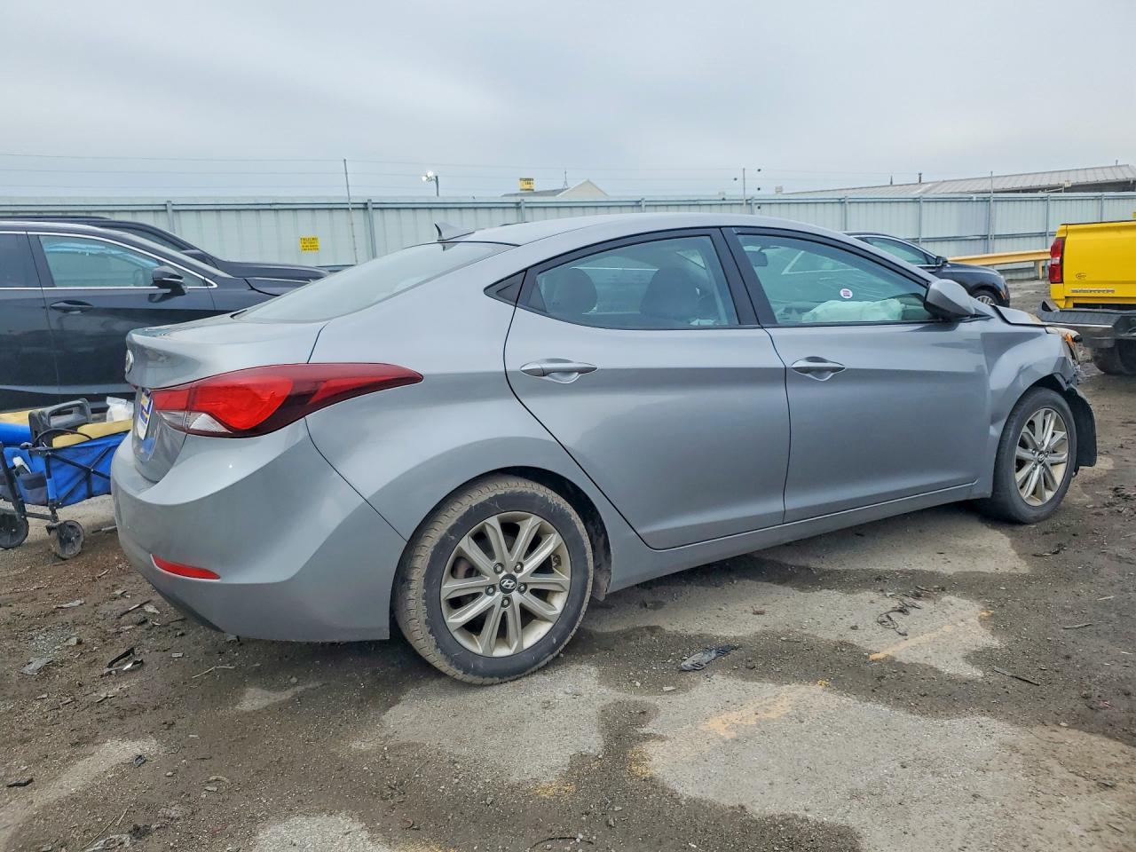 2014 HYUNDAI ELANTRA SE photo 5