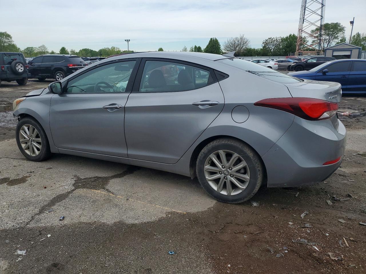 2014 HYUNDAI ELANTRA SE photo 3