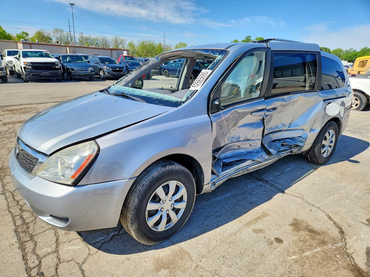 2011 KIA SEDONA