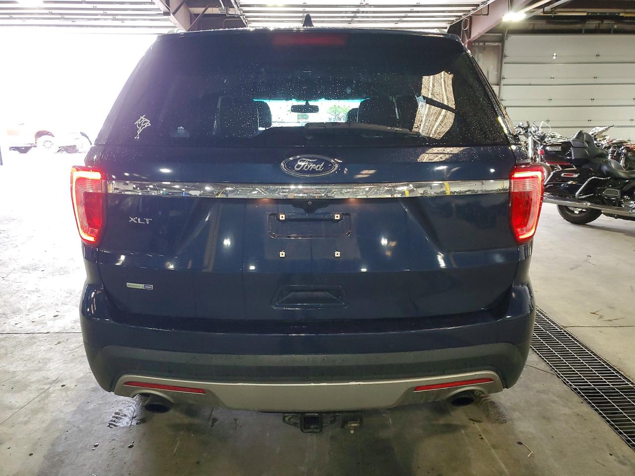 2017 FORD EXPLORER XLT photo 6