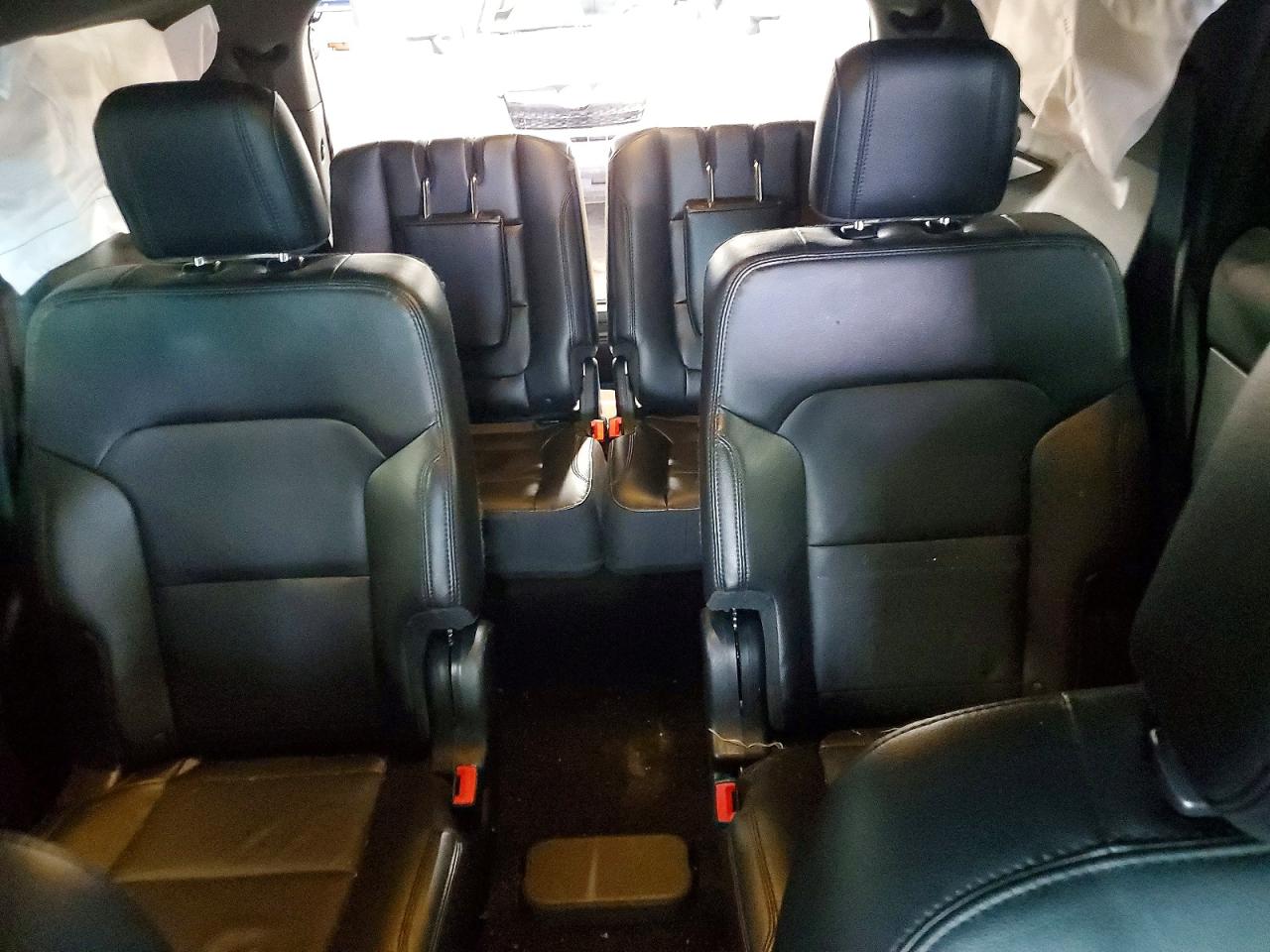 2017 FORD EXPLORER XLT photo 10