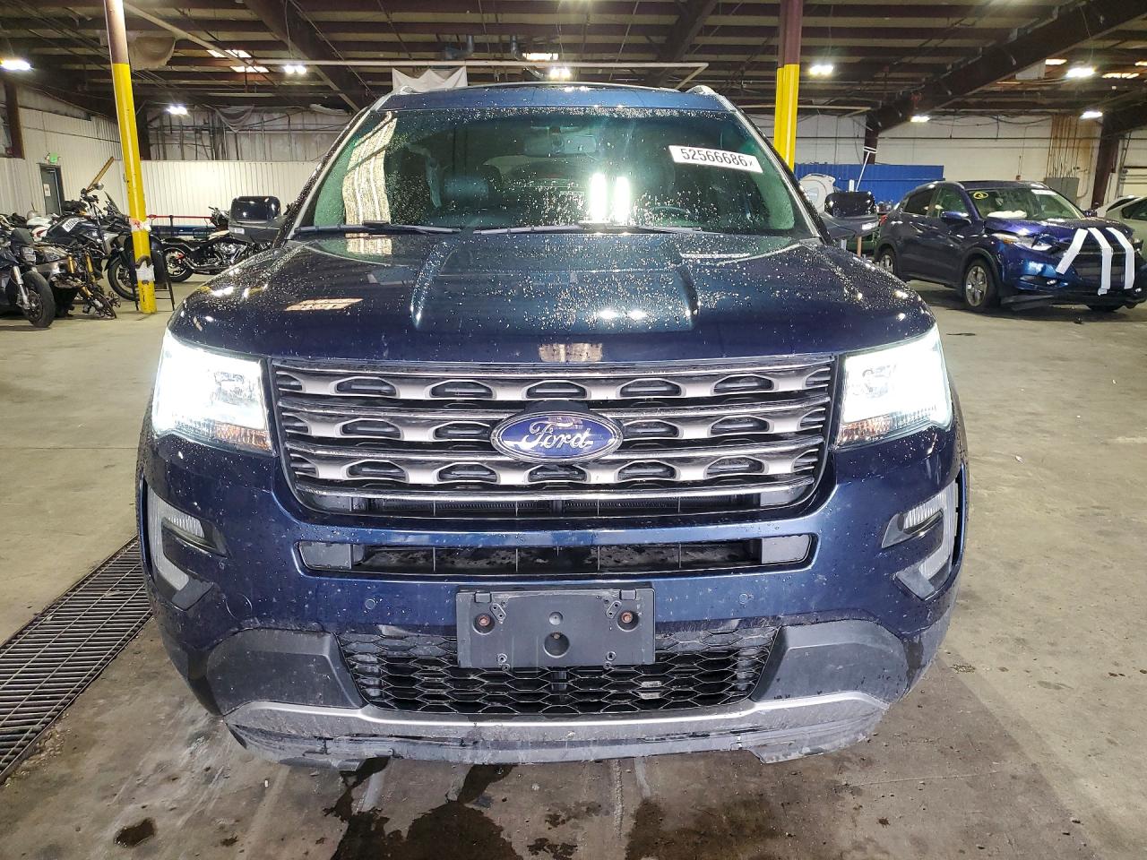2017 FORD EXPLORER XLT photo 5