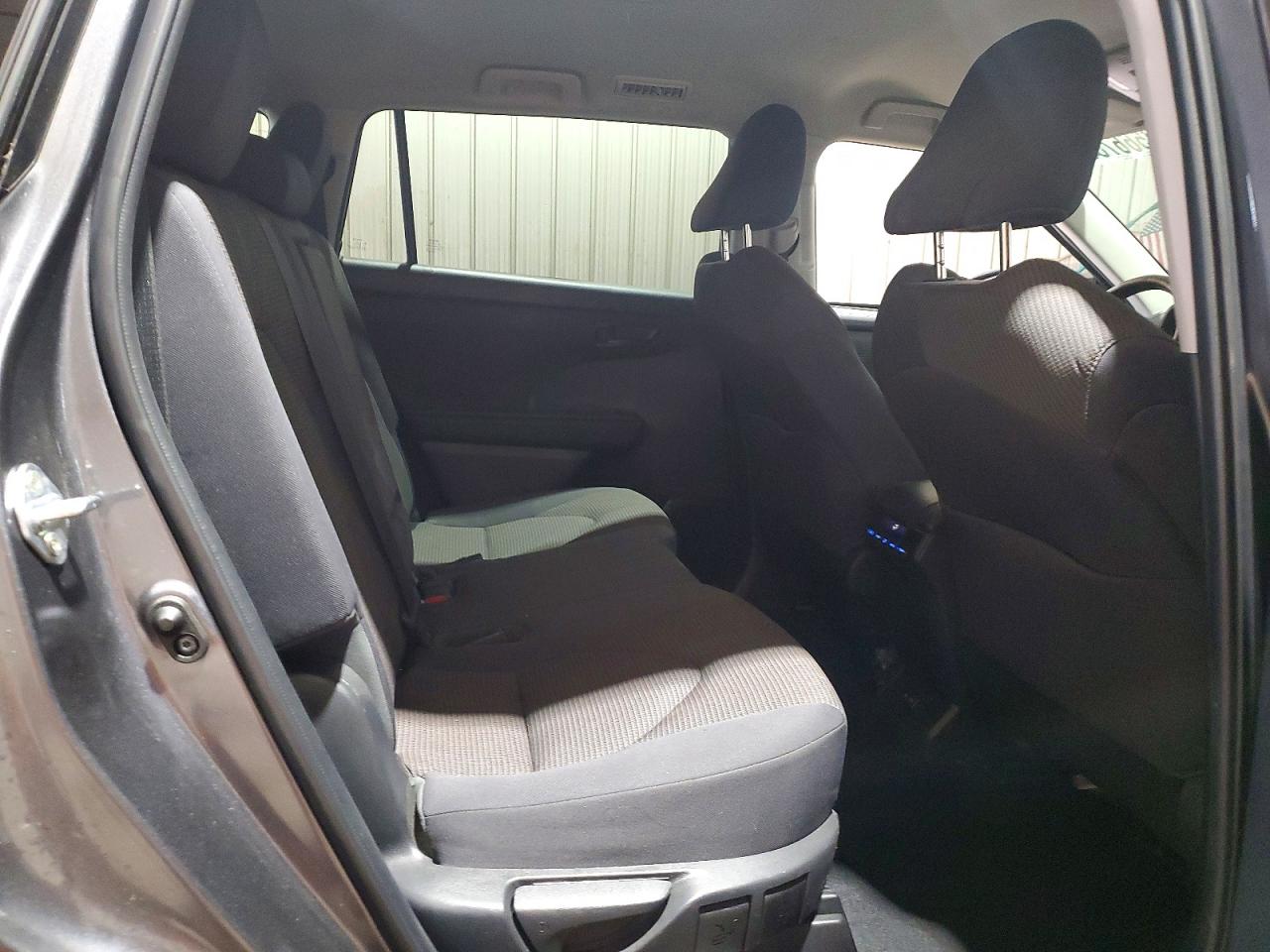 2022 TOYOTA HIGHLANDER LE photo 31