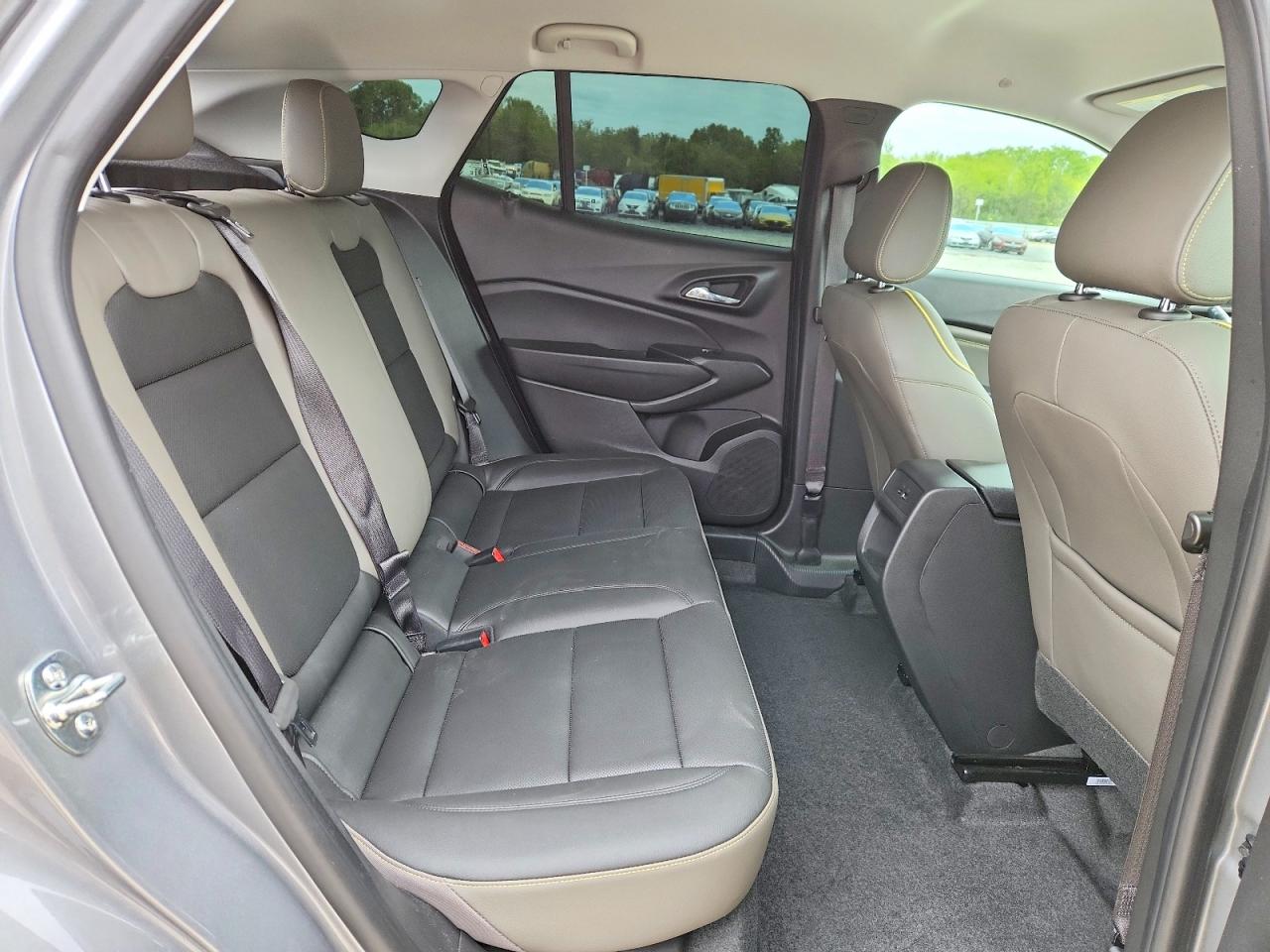2025 CHEVROLET TRAX ACTIV photo 21
