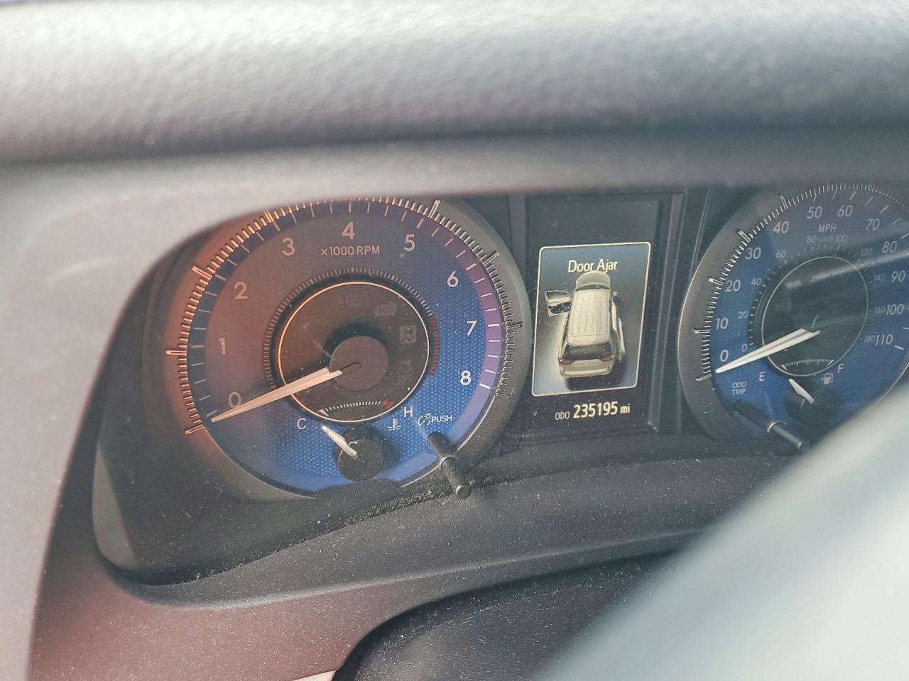 2015 TOYOTA SIENNA XLE 8-PASSENGER photo 25