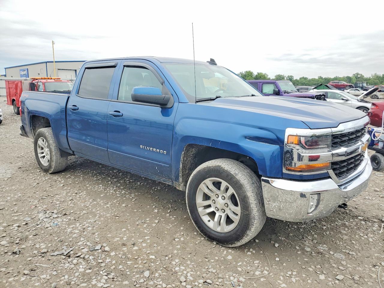 2017 CHEVROLET SILVERADO K1500 LT photo 7