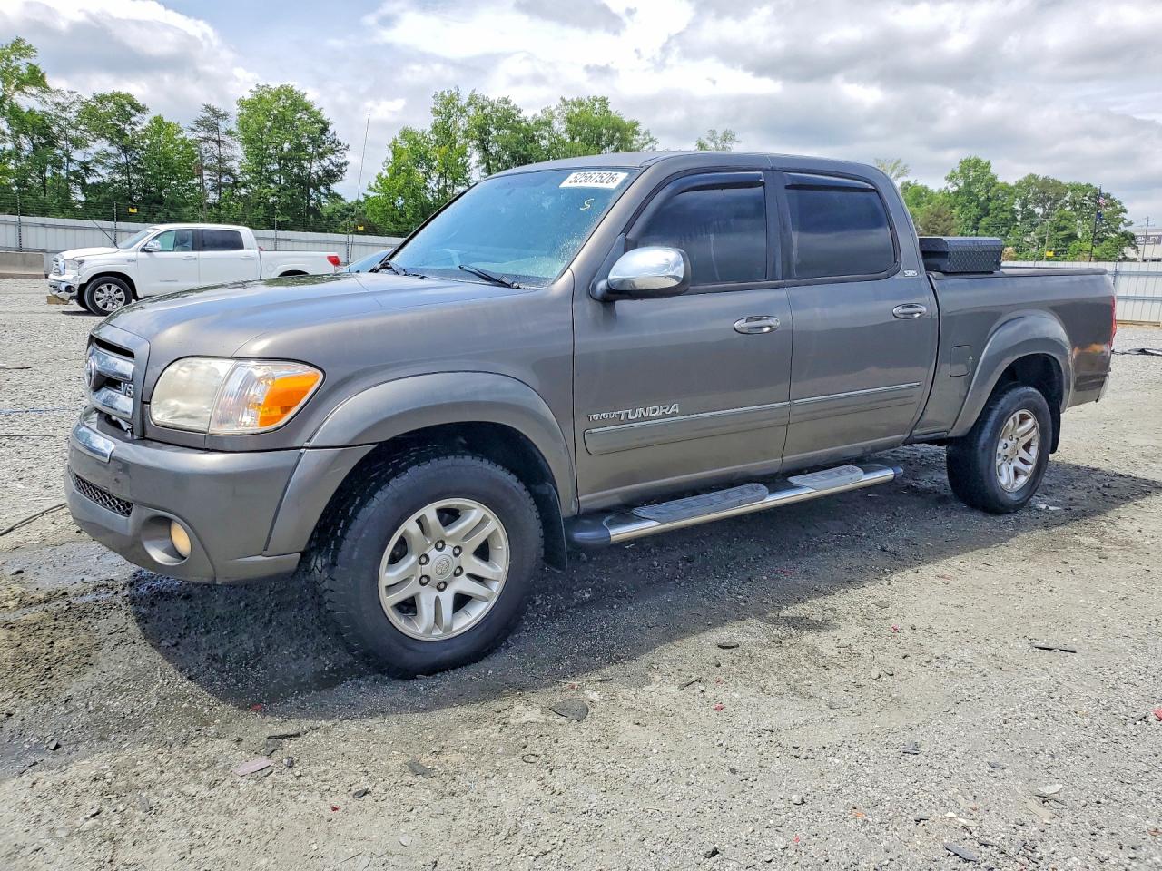 2006 TOYOTA TUNDRA