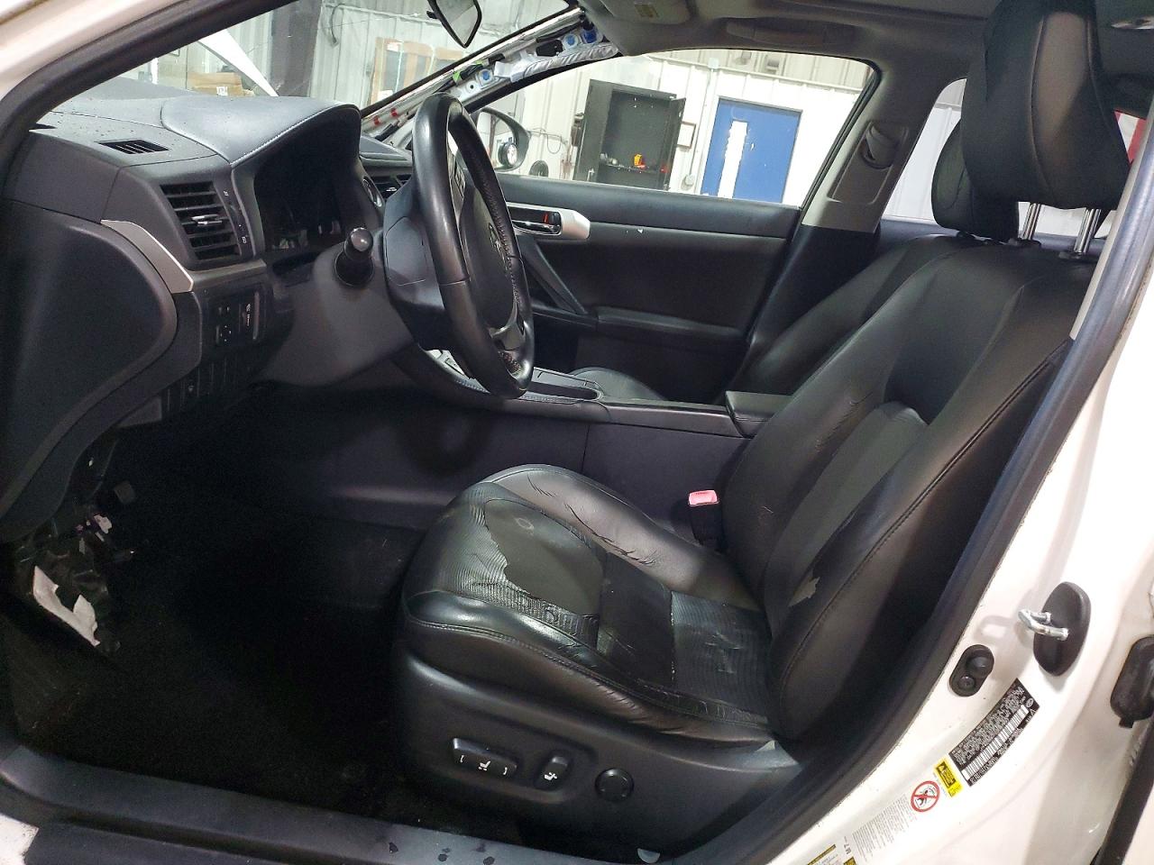 2012 LEXUS CT 200 photo 19