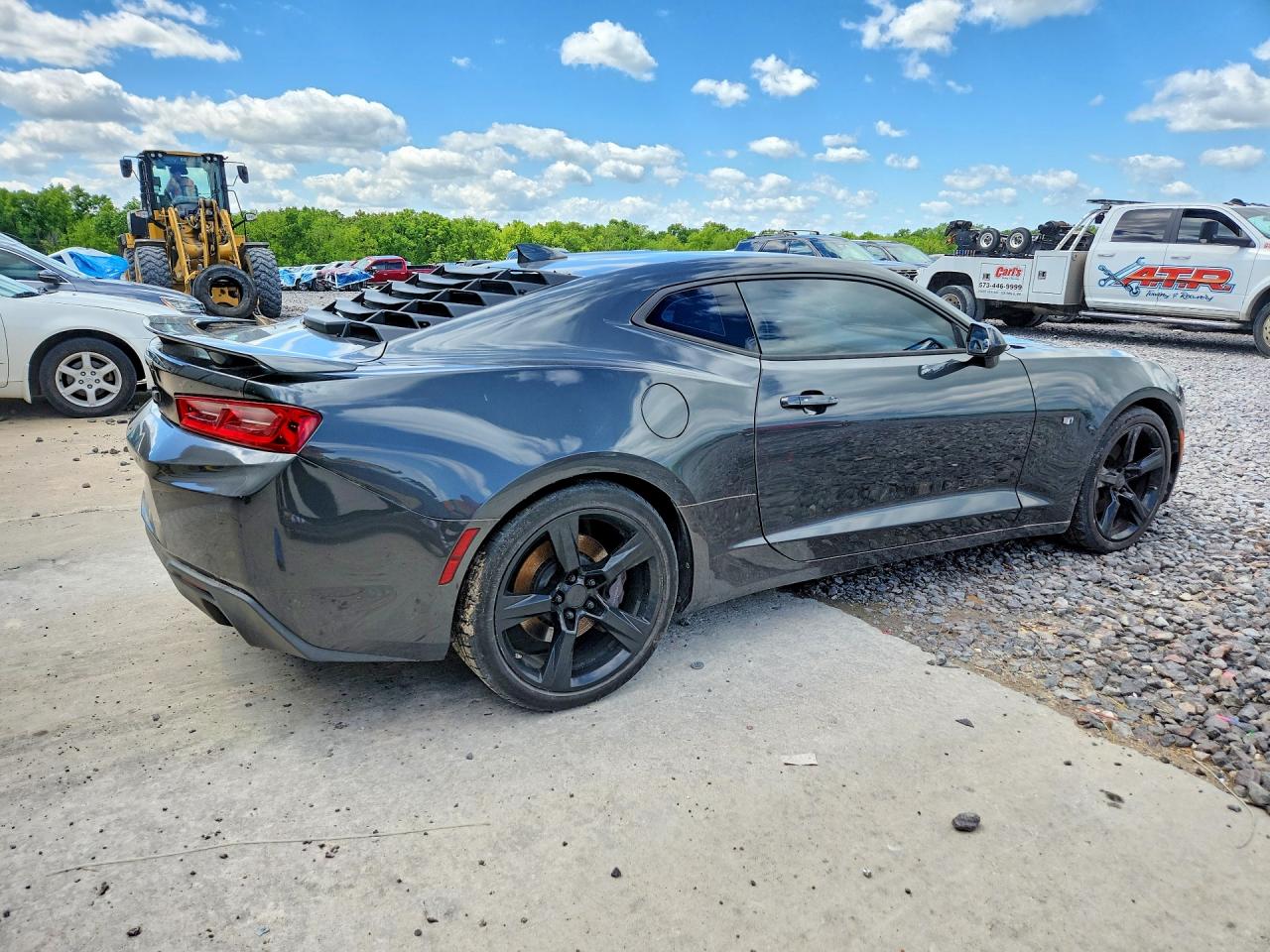 2016 CHEVROLET CAMARO SS photo 5