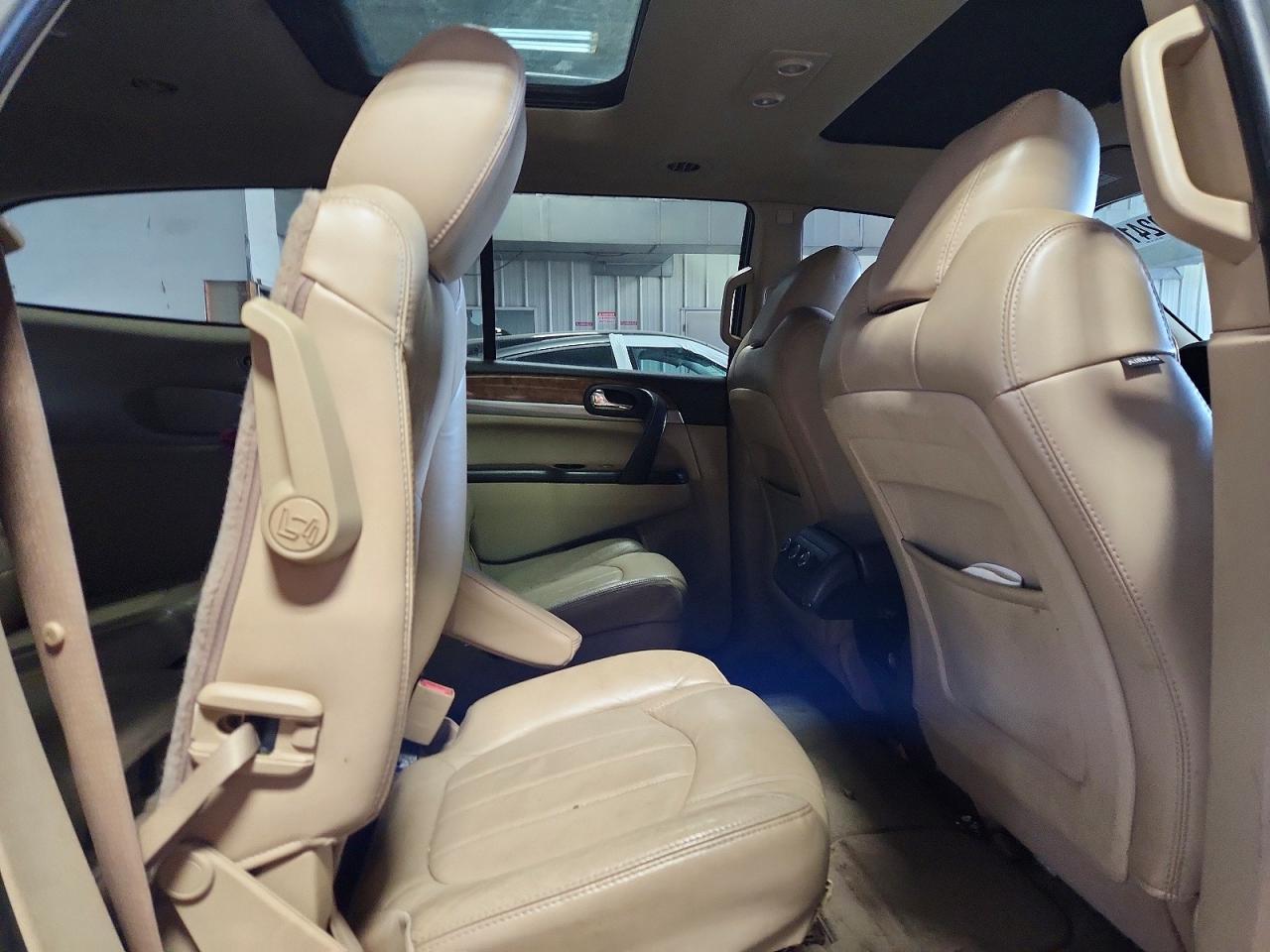2011 BUICK ENCLAVE CXL photo 28