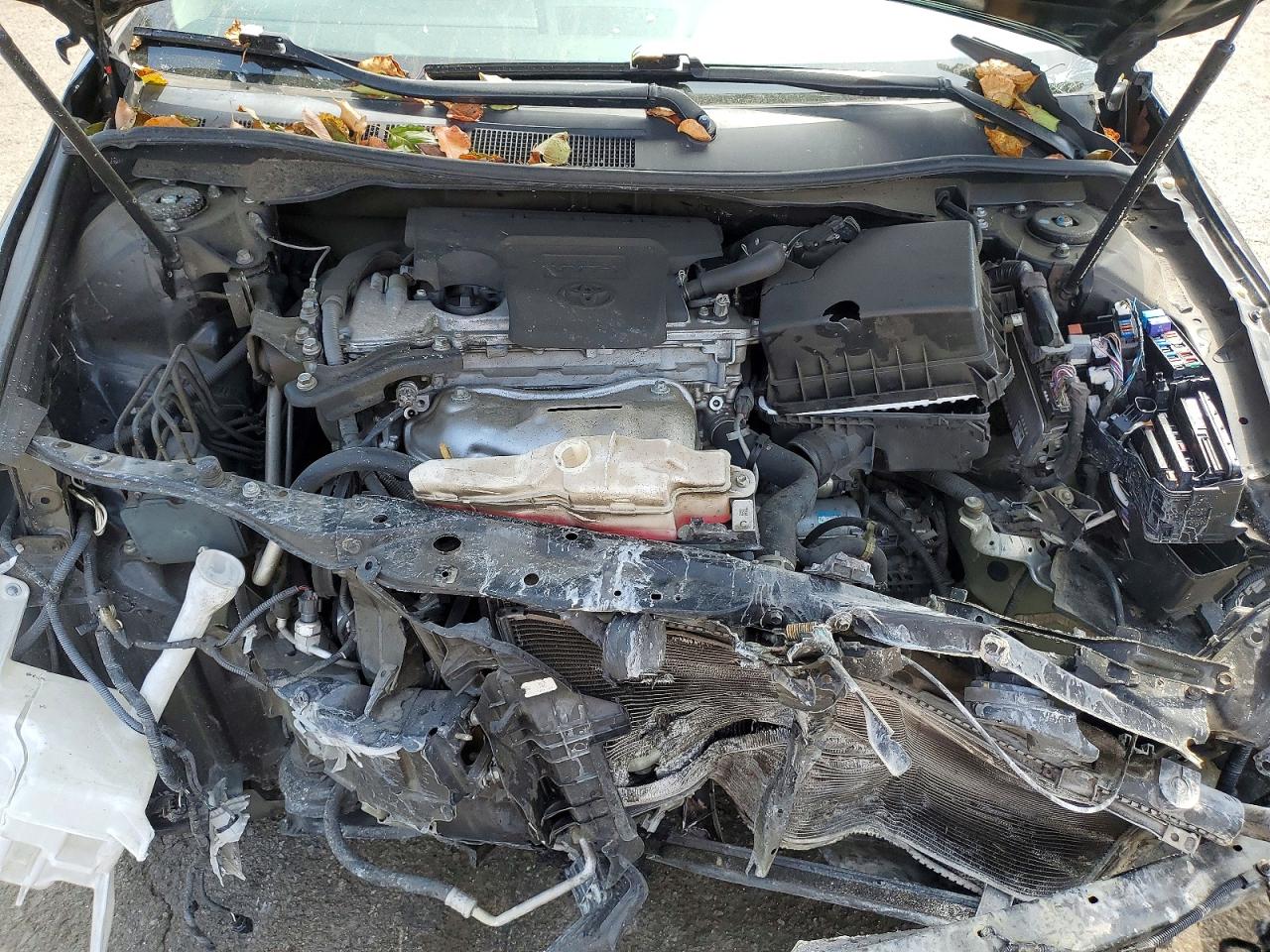 2016 TOYOTA CAMRY SE photo 21