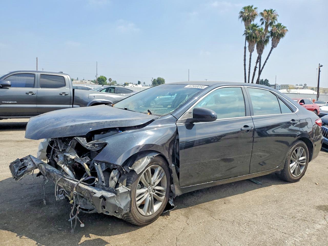 2016 TOYOTA CAMRY