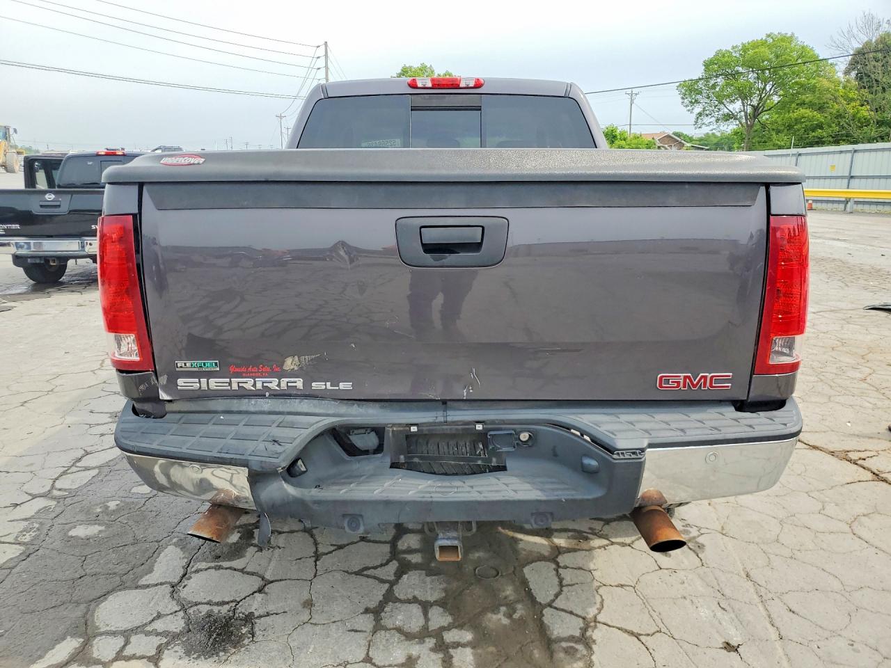 2010 GMC SIERRA K1500 SLE photo 16
