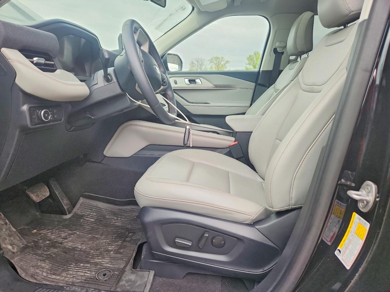 2025 FORD EXPLORER ACTIVE photo 19