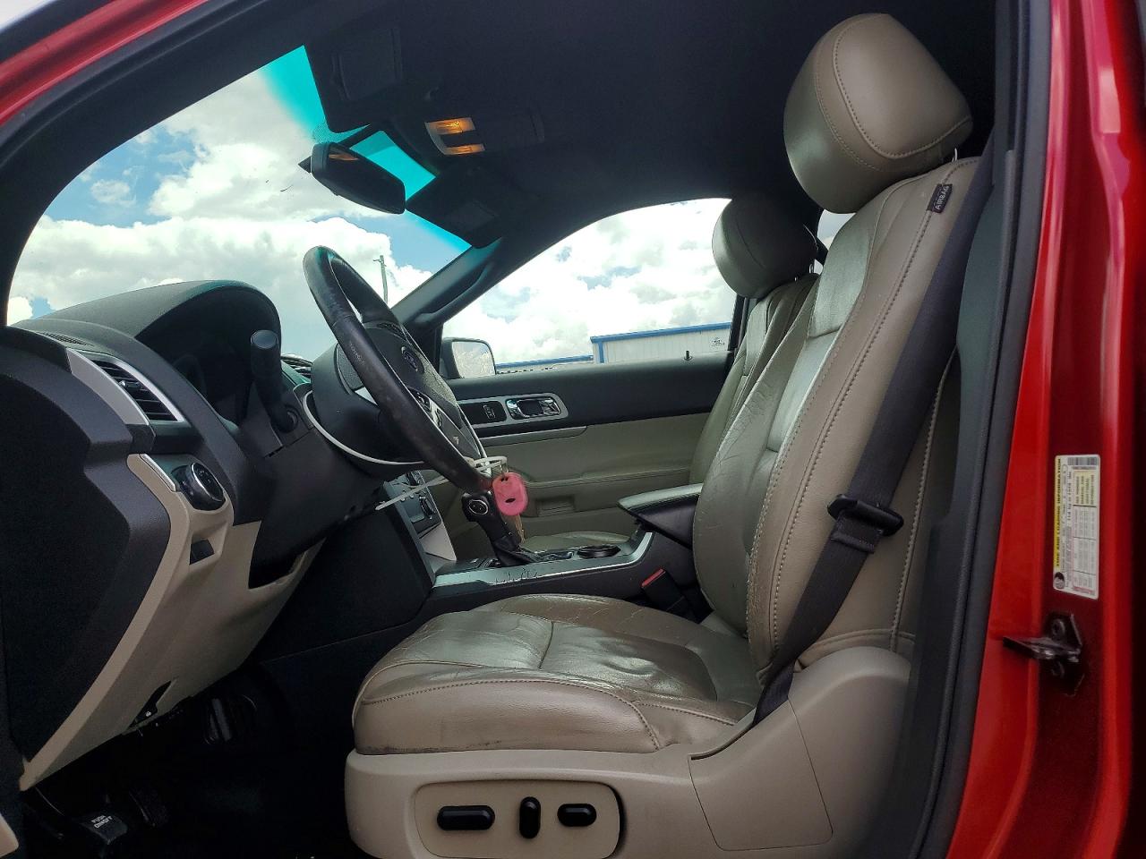 2011 FORD EXPLORER XLT photo 13