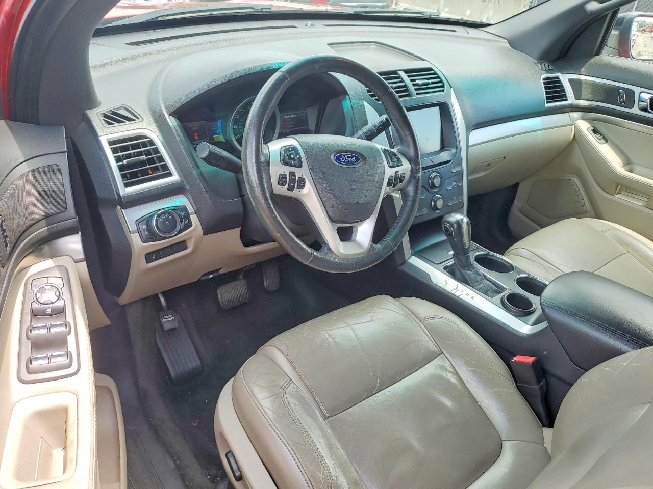 2011 FORD EXPLORER XLT photo 15
