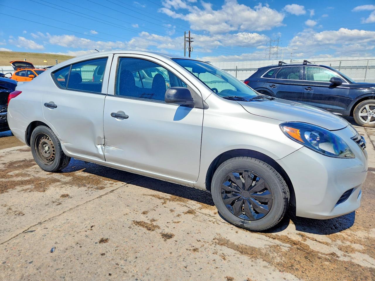 2014 NISSAN VERSA 1.6 S photo 4