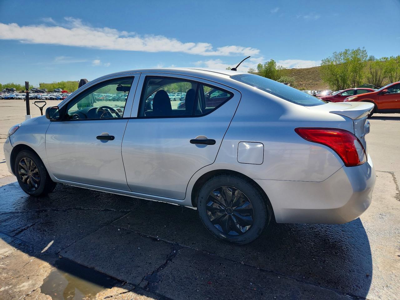 2014 NISSAN VERSA 1.6 S photo 2