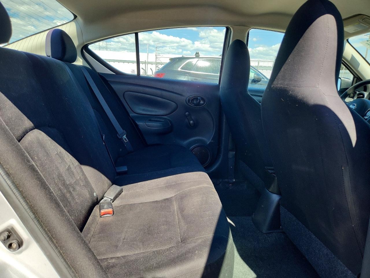 2014 NISSAN VERSA 1.6 S photo 10