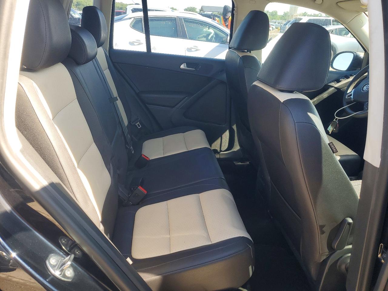 2017 VOLKSWAGEN TIGUAN S photo 21