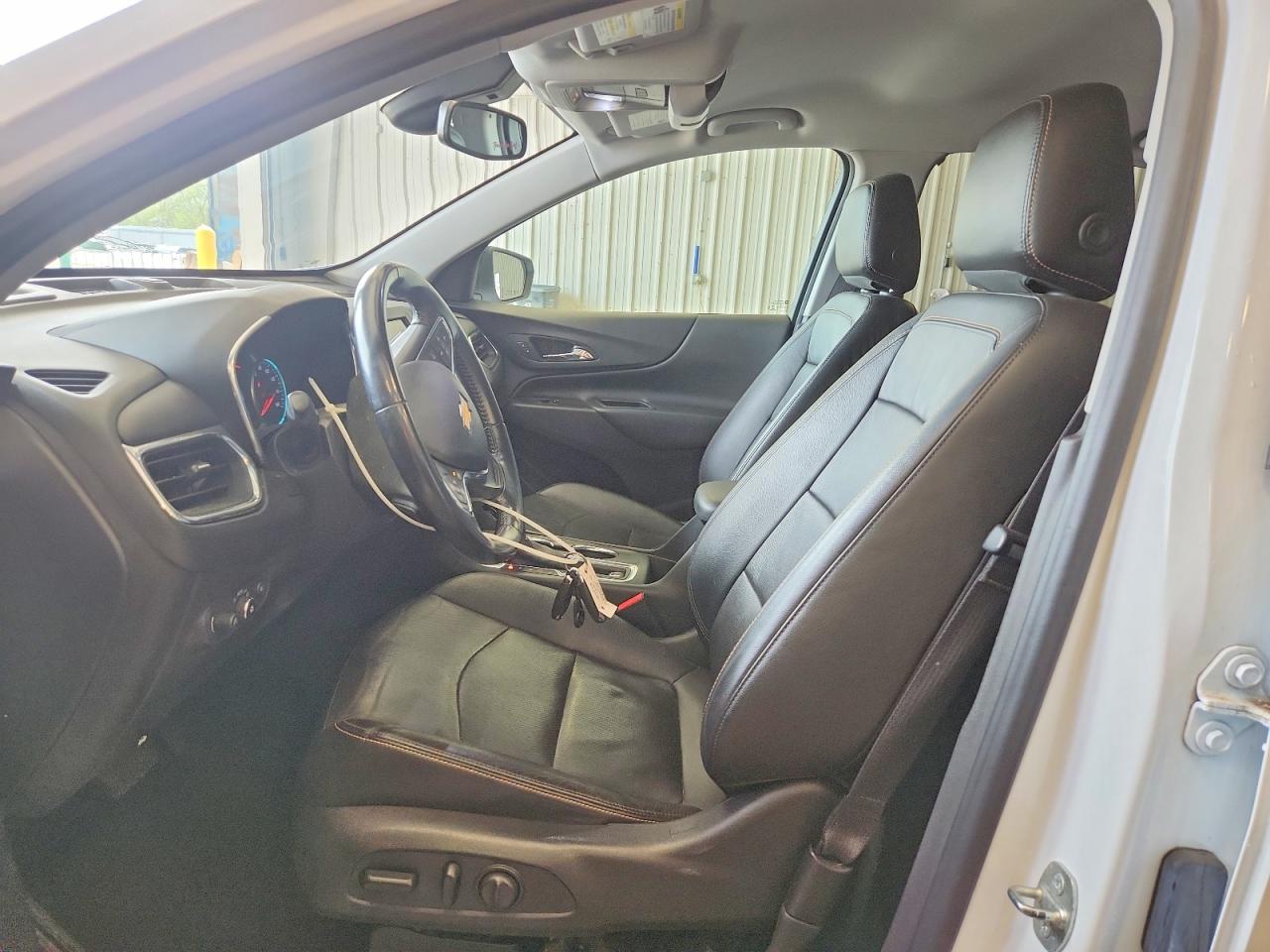 2021 CHEVROLET EQUINOX LT photo 13