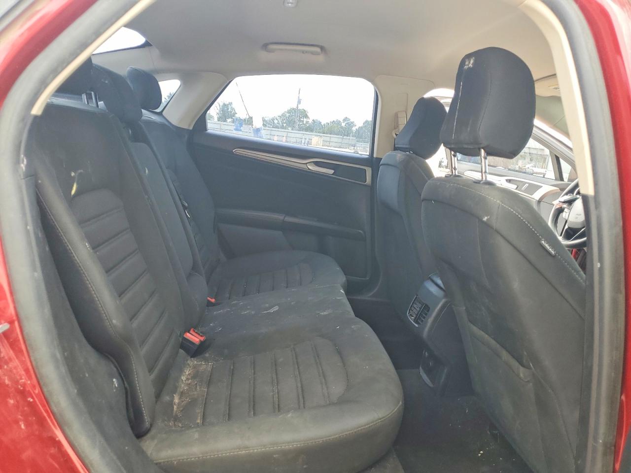 2020 FORD FUSION SE photo 10