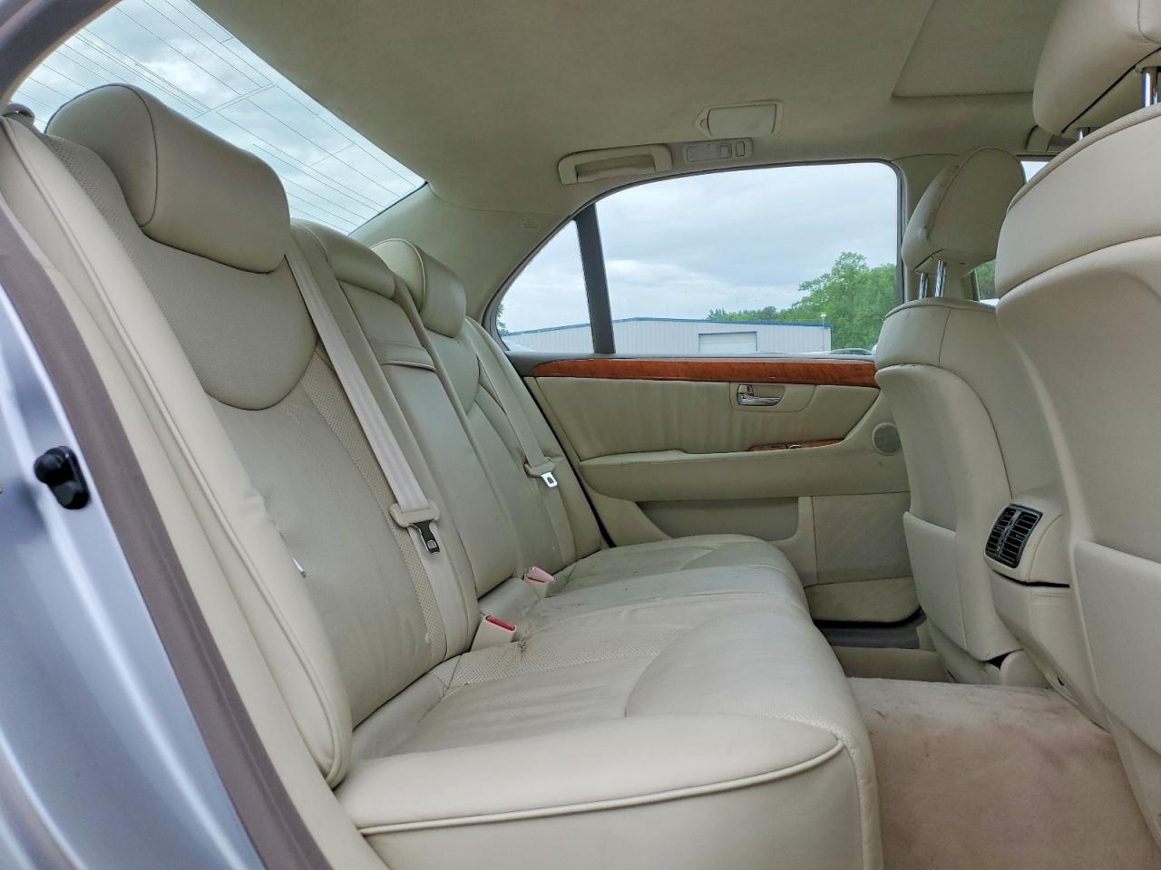 2005 LEXUS LS 430 photo 19