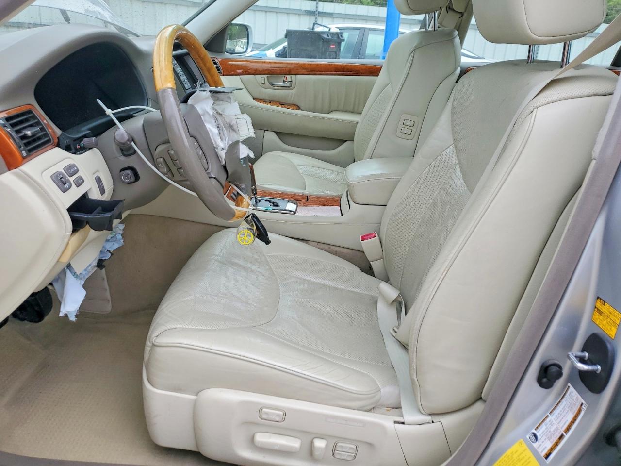 2005 LEXUS LS 430 photo 13