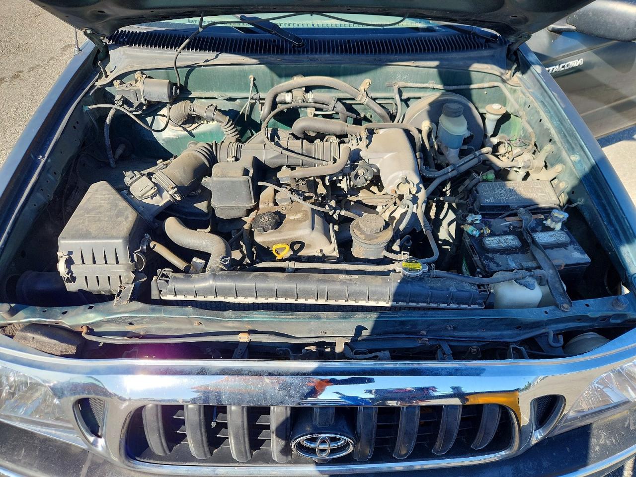 2002 TOYOTA TACOMA BASE photo 21