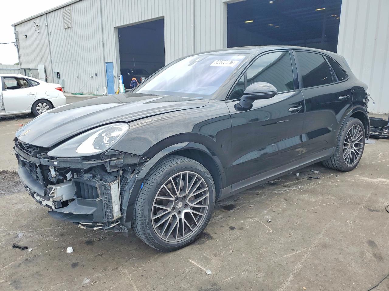 2019 PORSCHE CAYENNE