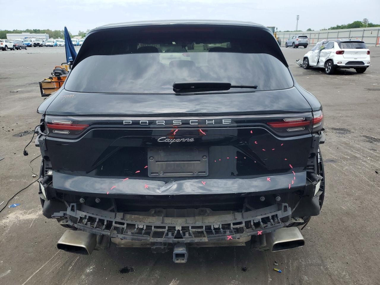 2019 PORSCHE CAYENNE photo 16