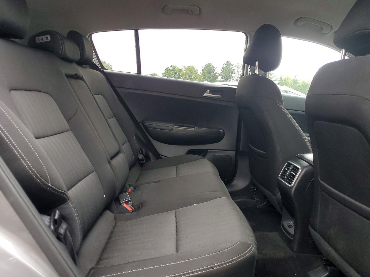 2017 KIA SPORTAGE LX photo 21