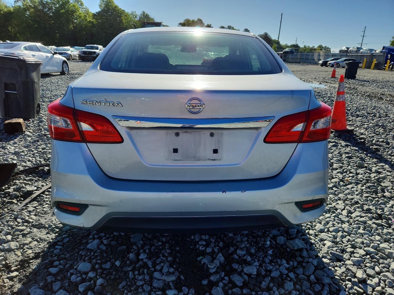 2017 NISSAN SENTRA S photo 11