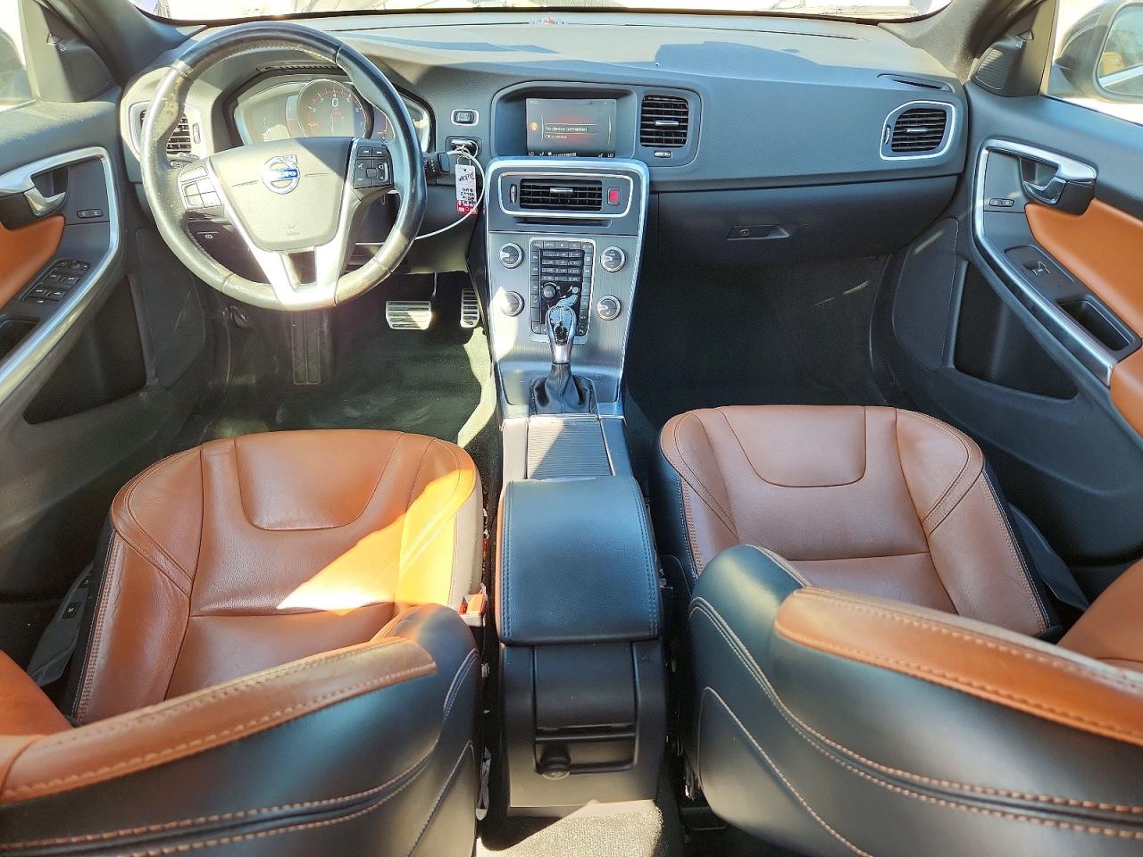2016 VOLVO S60 PREMIER photo 22